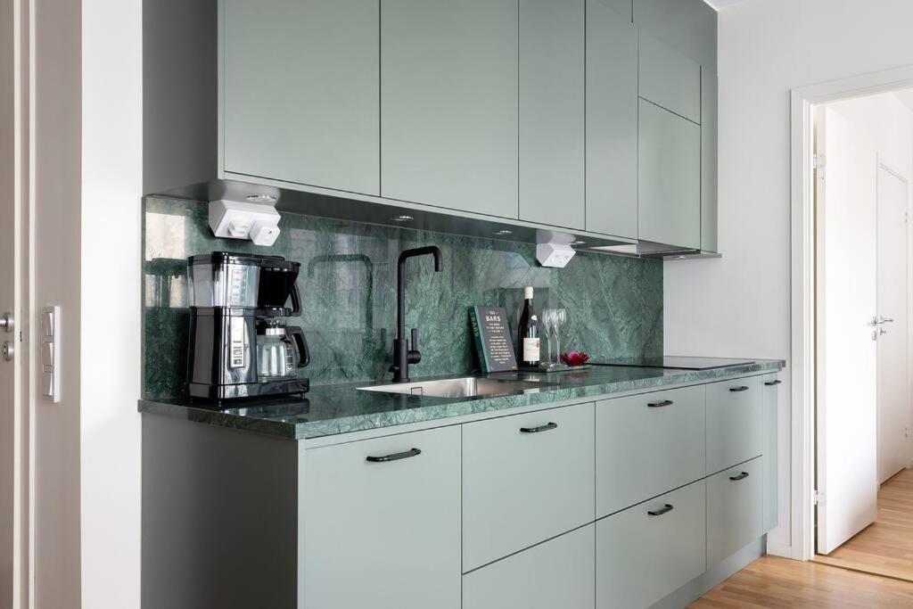 Modern Elegance I Hagastaden Leilighet Stockholm Eksteriør bilde